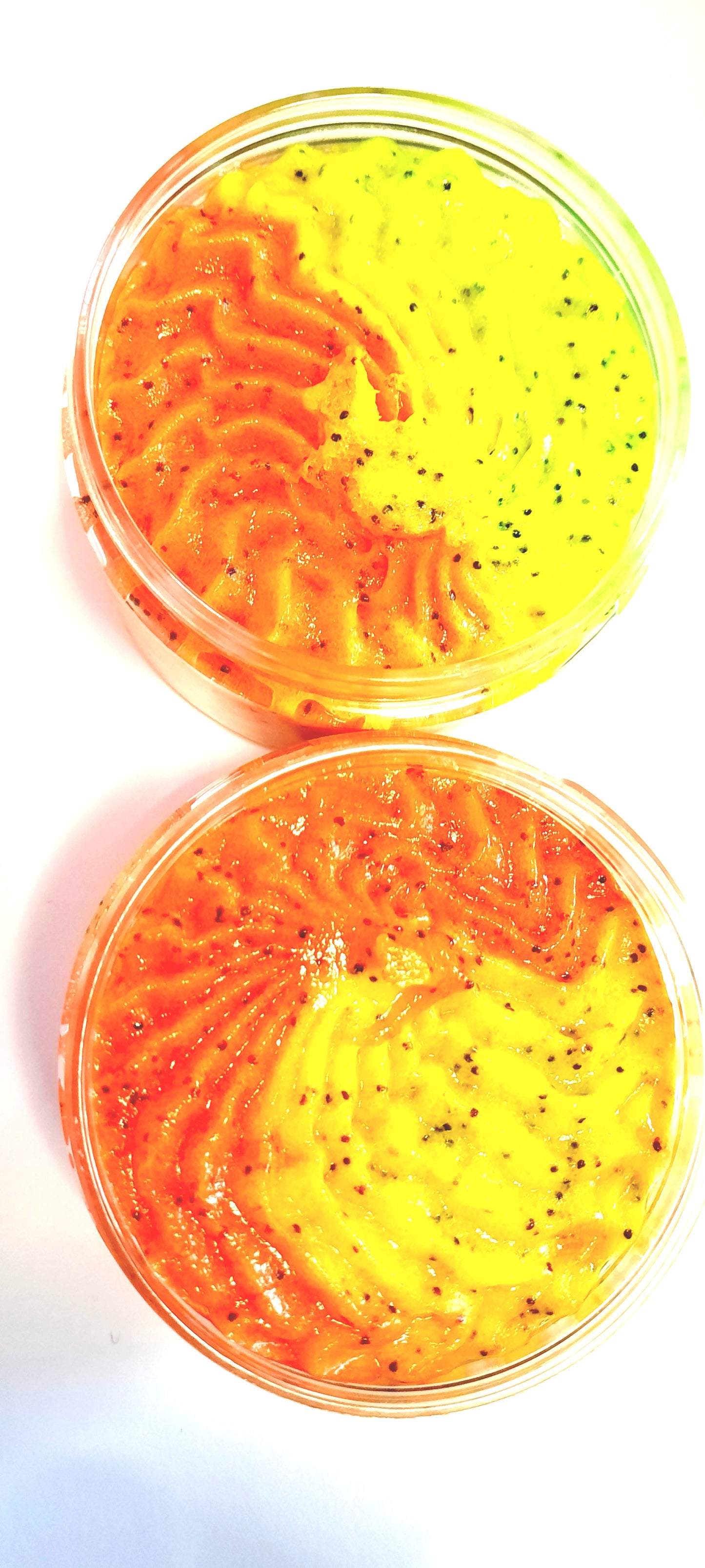 BODY SCRUB - MANGO PINAPPLE W/ POPPY SEEDS