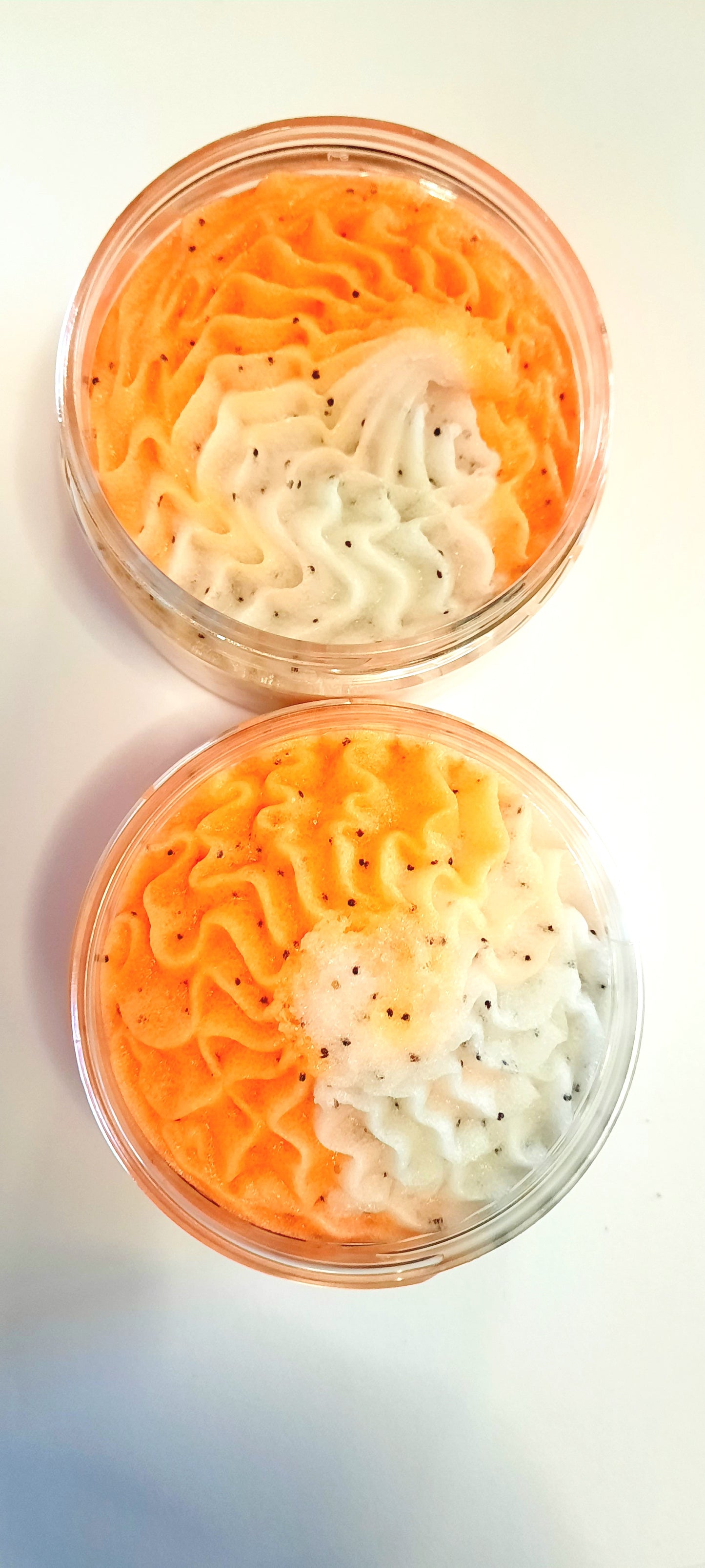 BODY SCRUB - ORANGE & VANILLA SHERBET W/ POPPY SEEDS